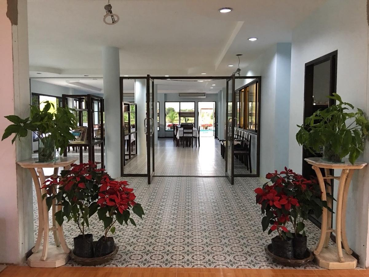Menam Resort Nakhon Pathom Exterior foto