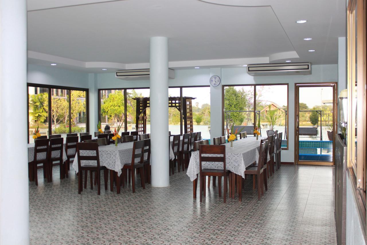 Menam Resort Nakhon Pathom Exterior foto